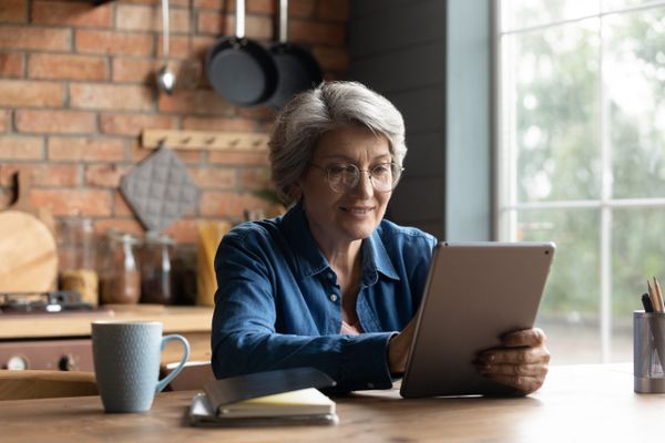 How social media can benefit seniors
