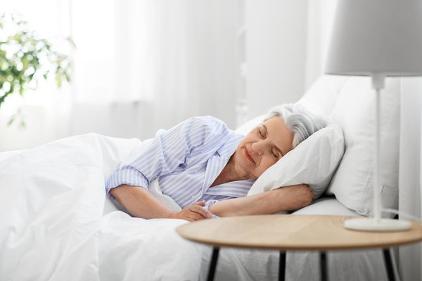 Effective strategies for better sleep in seniors