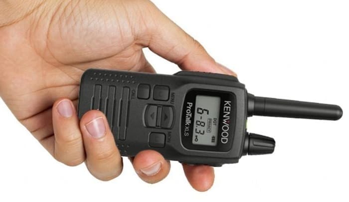 PMR446 lupavapaa radiopuhelin lyhyen matkan kommunikointiin