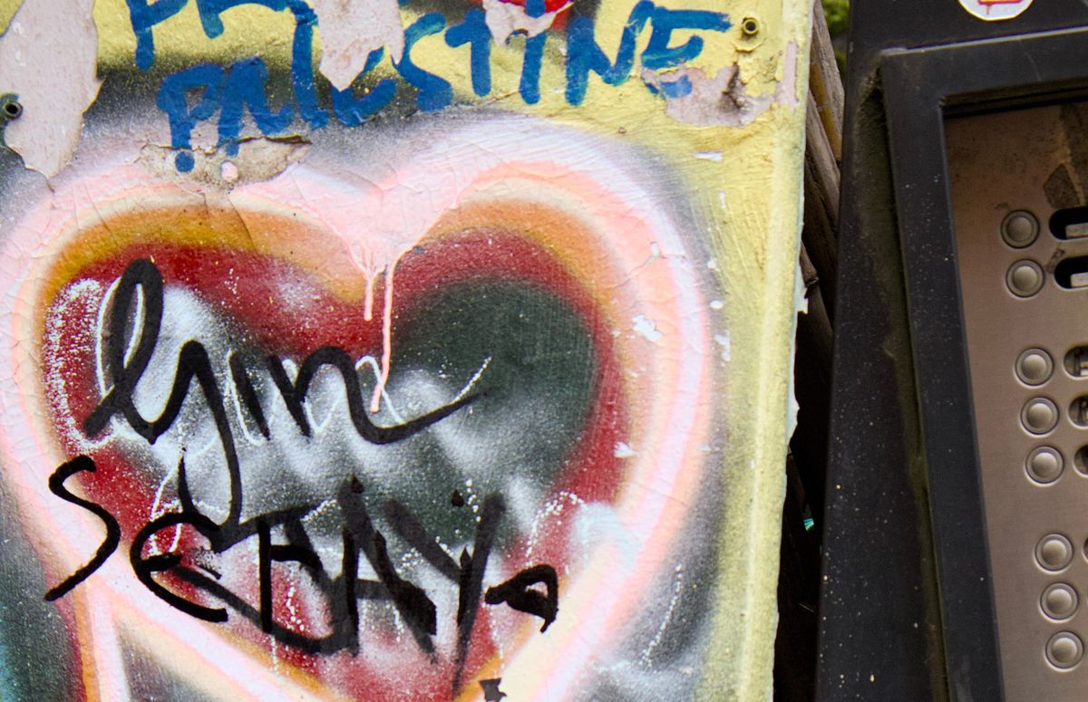 The stickers and graffiti of St Pauli