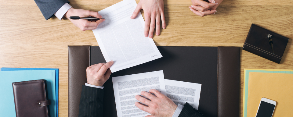 Why Los Angeles Businesses Are Turning to Mobile Notary Services