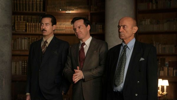 "Oslo" Muddles Style as much as Politics