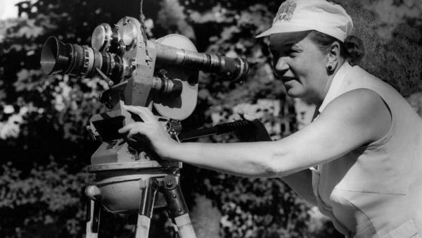 Podcast: Woman on the Edge: The World of Leida Laius