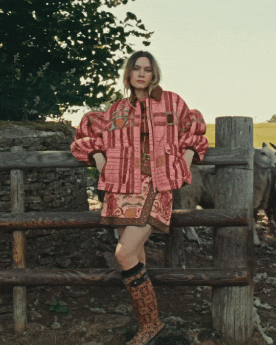 Julia Simas for Farmrio