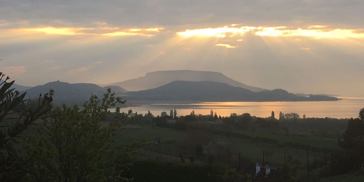 How To Be Productive While Working Remotely From Abroad