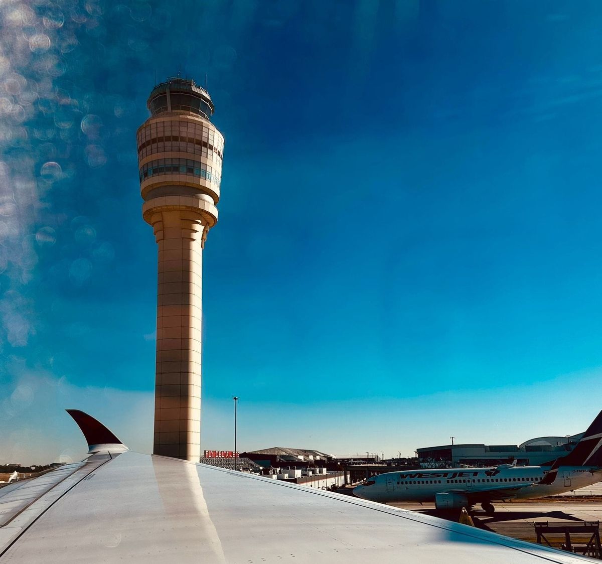 FAA Cuts 6% Flights at 40 U.S. Hubs