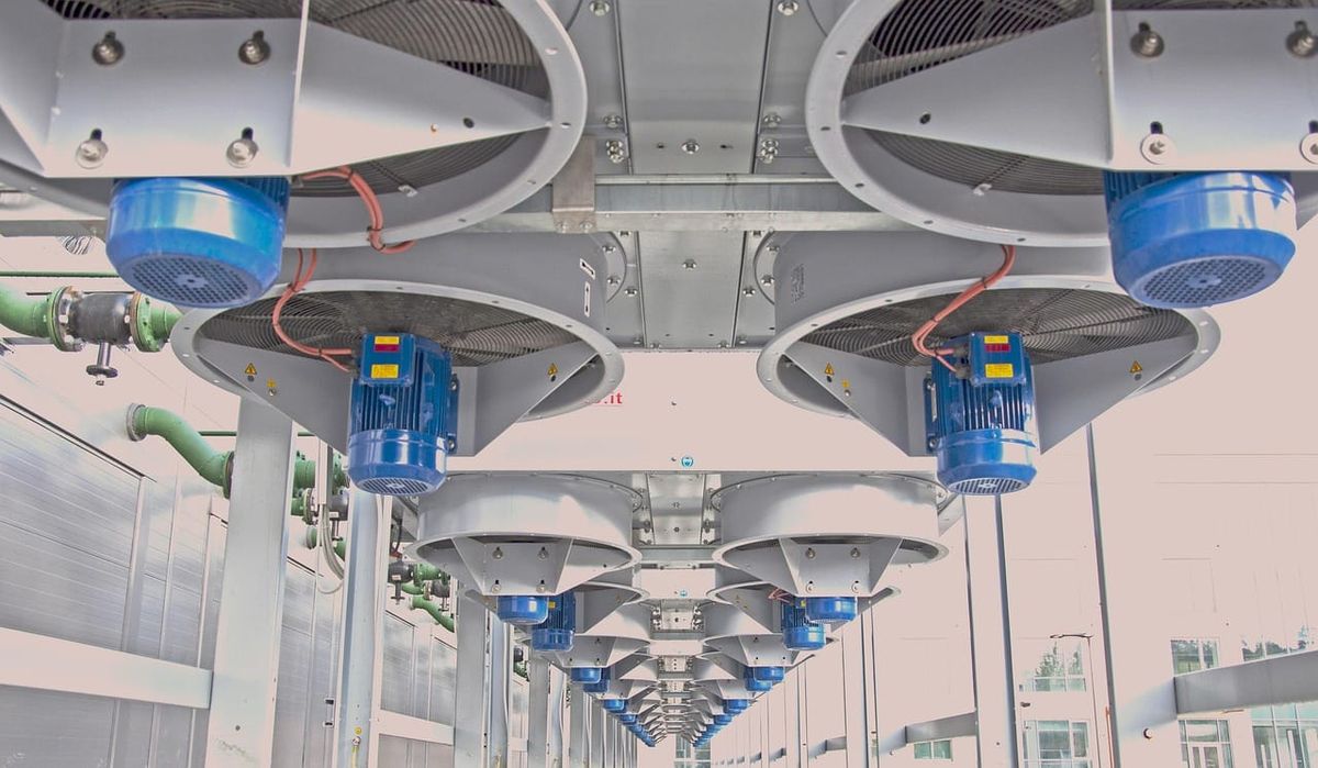 Starcloud launches Nvidia H100 GPUs for orbital data‑center prototypes.