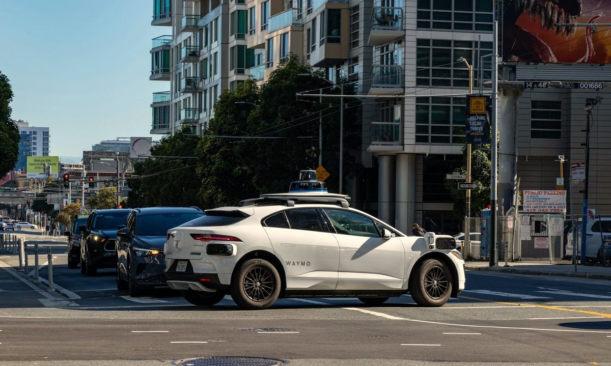 Waymo Car Enters LAPD Standoff, Raising Autonomy Concerns