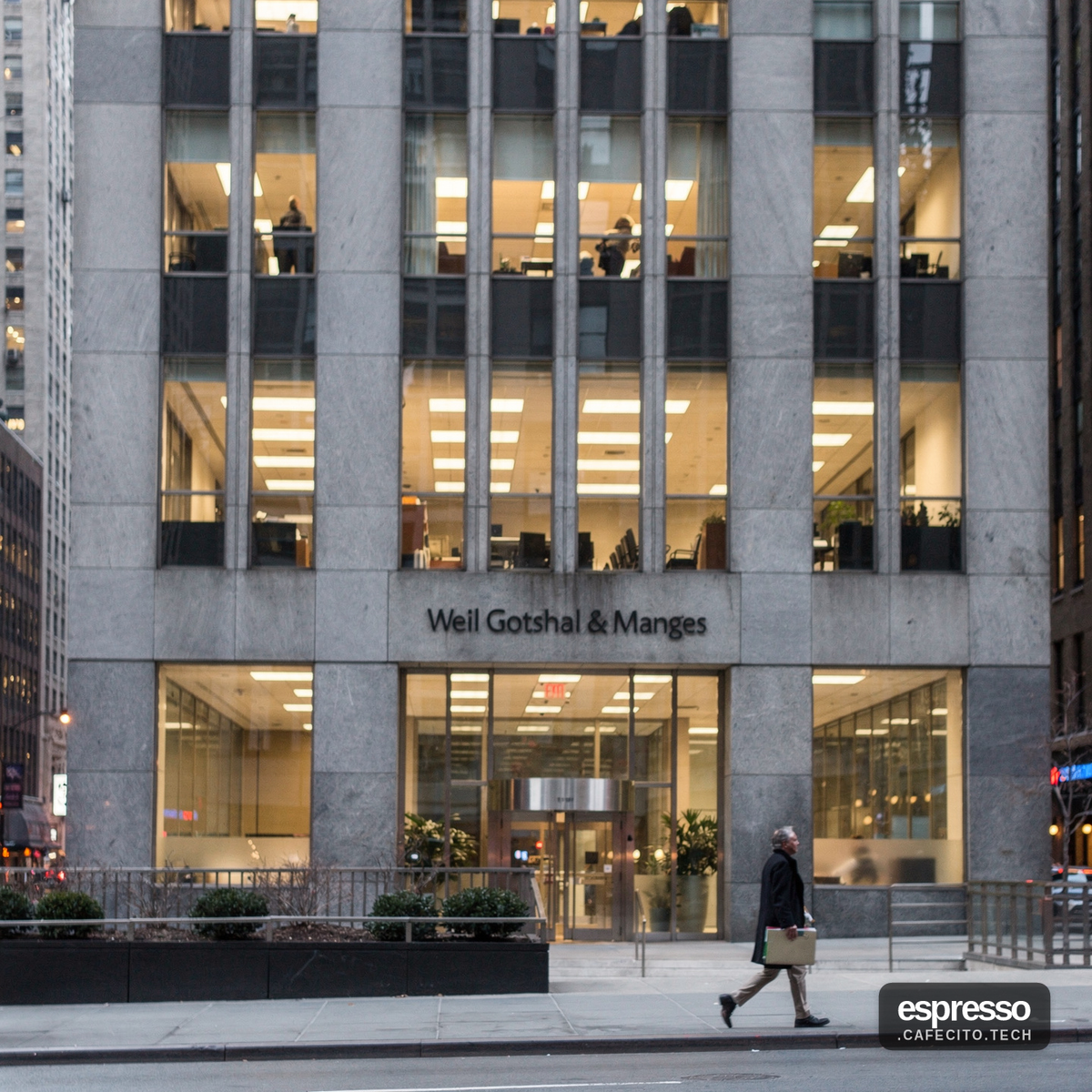 Weil Associates Get 90-Day Runway as Partners Weigh Wind-Down Vote