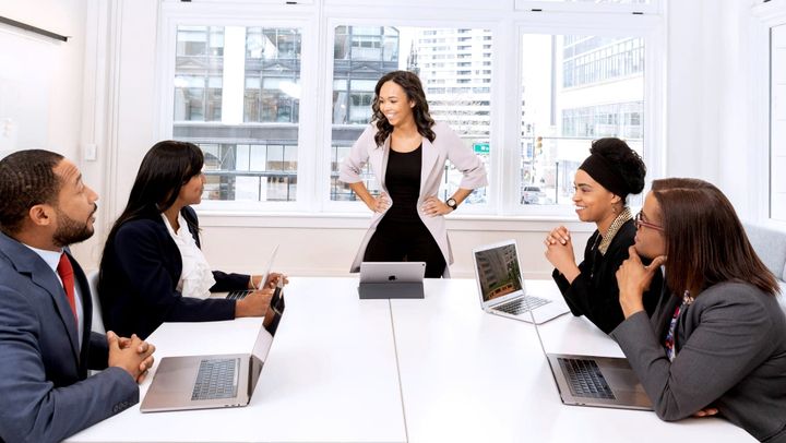 AI Upskills Gig Workers, Shifts Global Jobs, Spurs Digital Career Growth