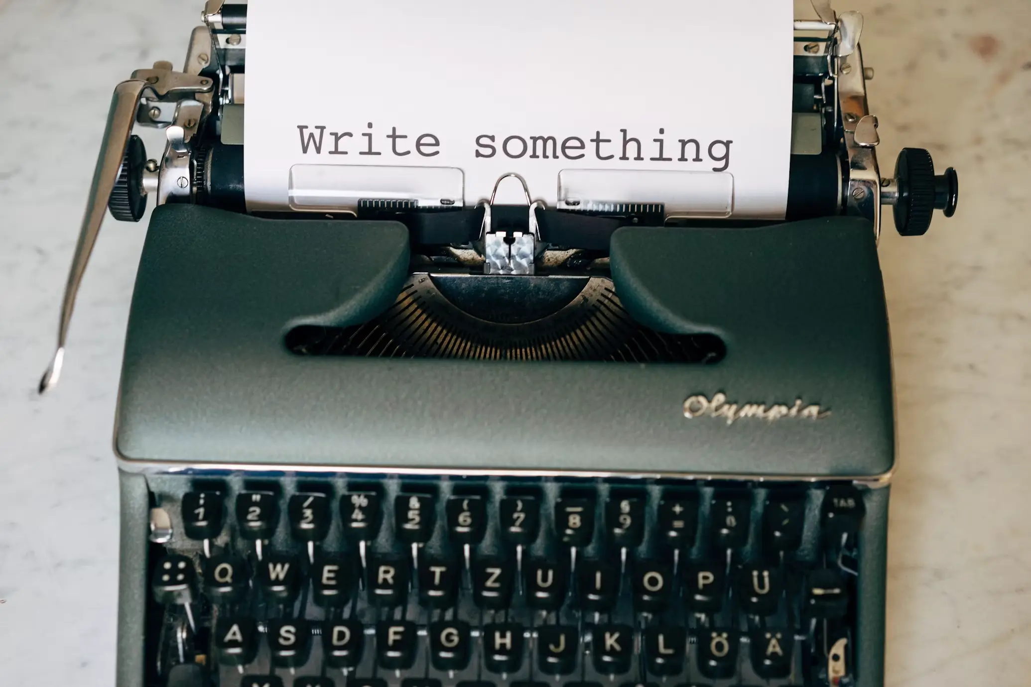 Why AI Writing Feels So Familiar