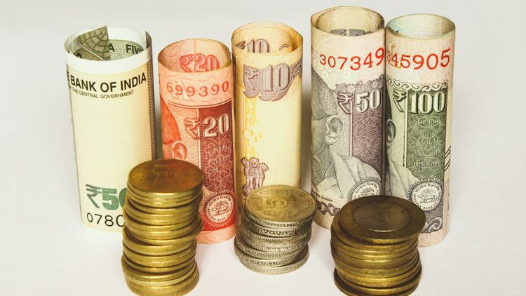 The ₹30 Lakh Surgeon Who Built More Wealth Than the ₹1.2 Crore One