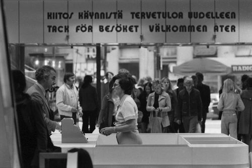 Vaatekaupan haasteet ja mahdollisuudet