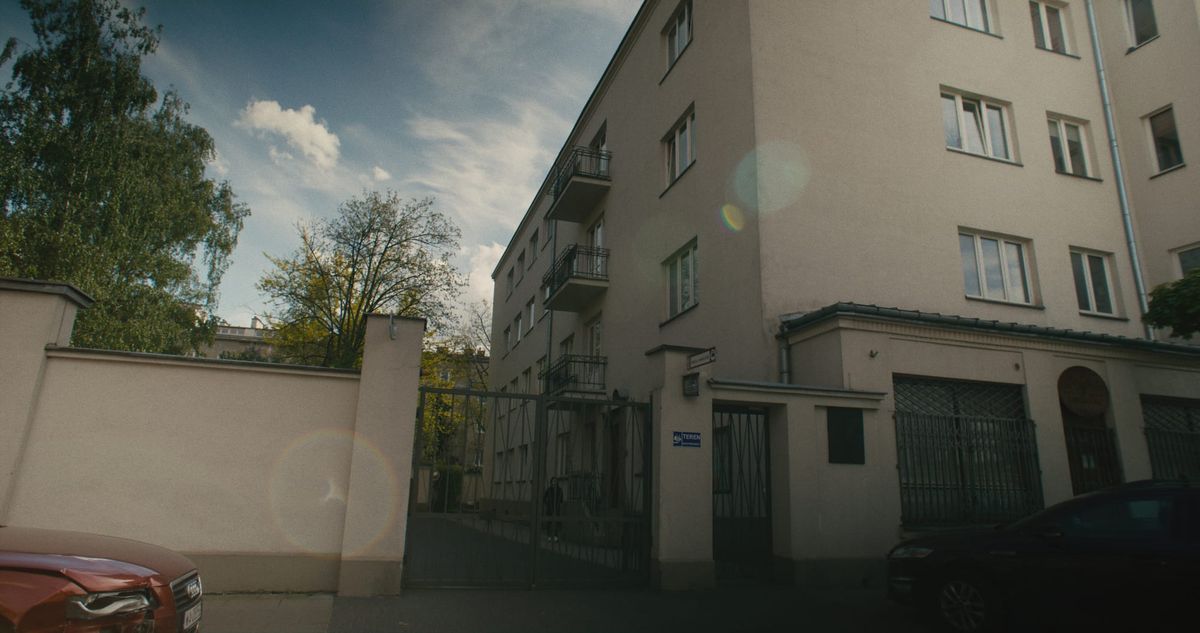 Chapter 4: Hołówki Street