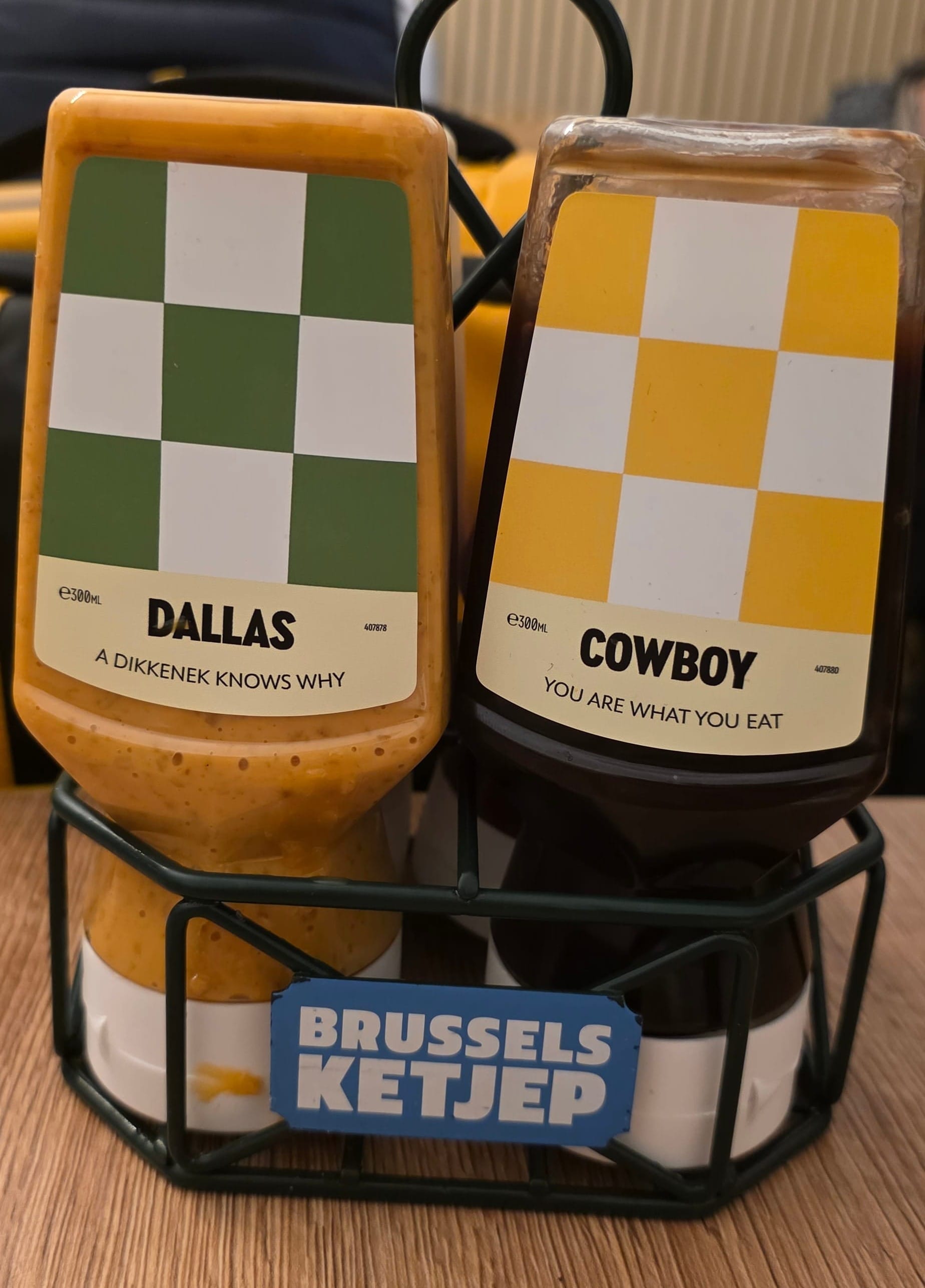 Porte-sauce Brussels ketjep chez Qui Résiste