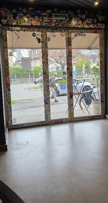 L'intérieur basique chez Shed.