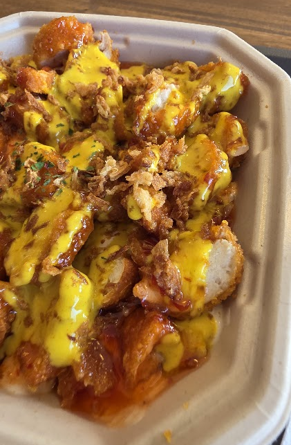 Crousty Rice aux Poulet Curry sauce piquante et sucrée chez Tacodor à Lausanne.