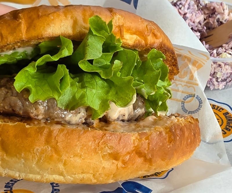 Burger de chez Classique à Lausanne.