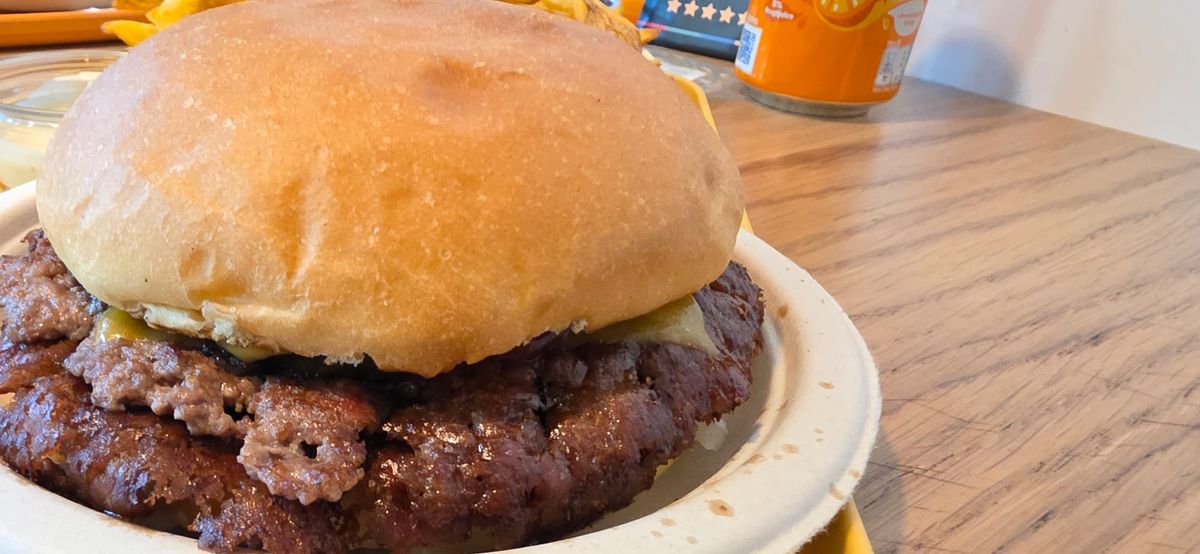 Le double cheeseburger chez Sboom. 