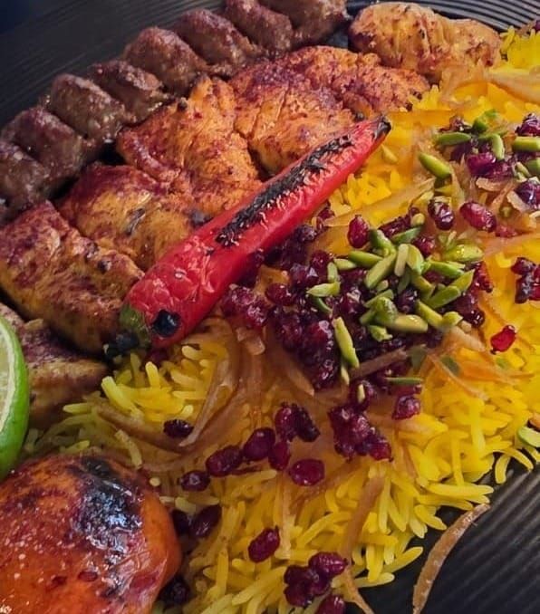 Lausangeles : Le joyau perse discret et précis