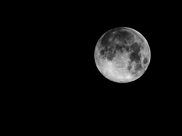 Moon_Z10540m