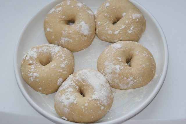 Whole Wheat Sourdough Bagels