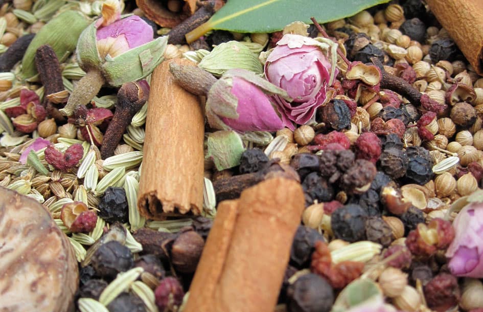 Artistta: Garam Masala