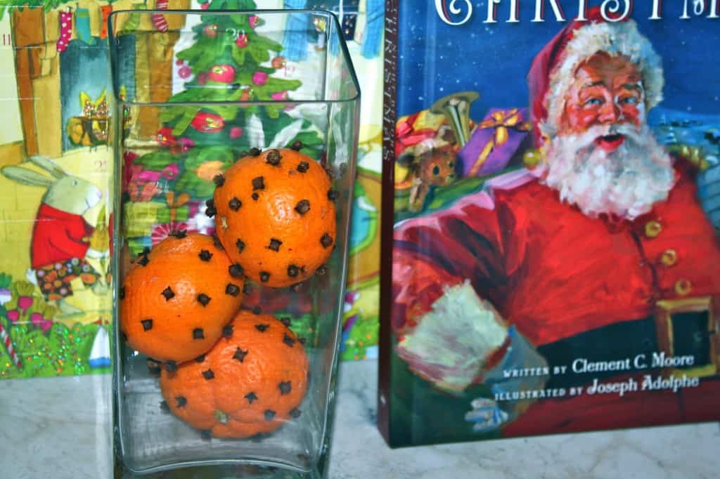 Orange and Clove Pomanders from @Cheeseslave