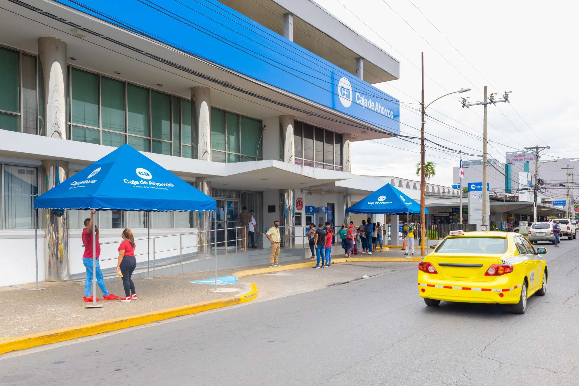 Living in David, Panama - downtown banks