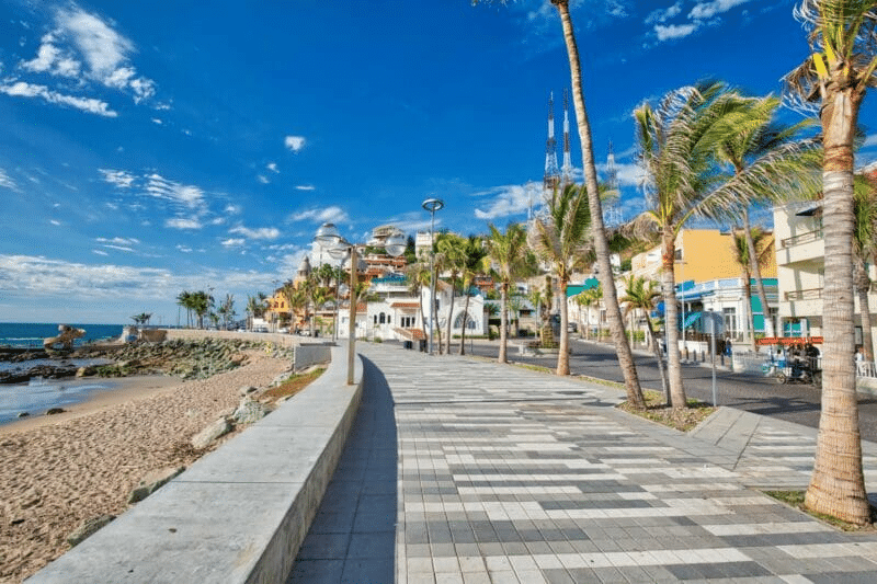 El Malecon - a lovely walk along the beach