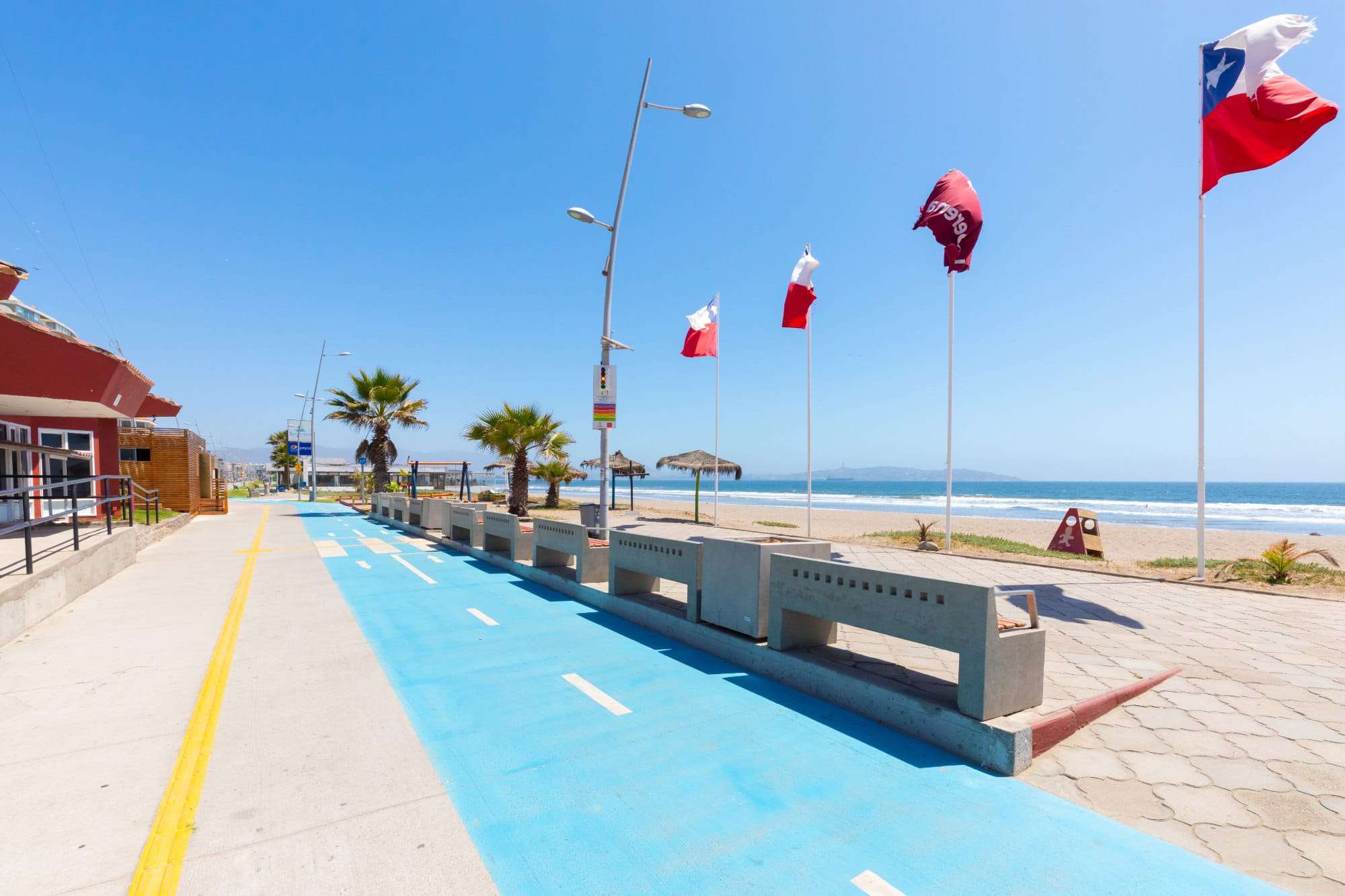 La Serena and a cycle path along the water