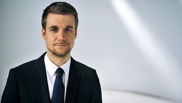 Tobi Schlegl