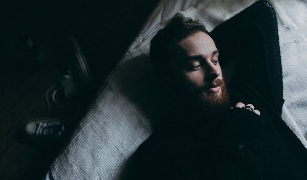 Jaymes Young, emotionale Männer