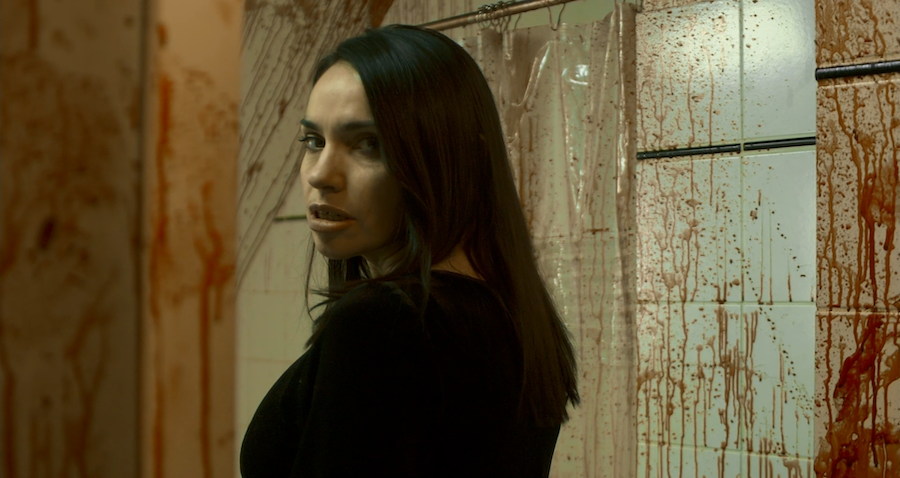 It's Not Blood, It's Red: Inside (Alexandre Bustillo & Julien Maury, 2007)