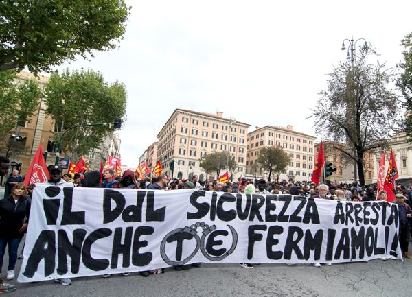 Italy's far right bypasses parliament on security bill