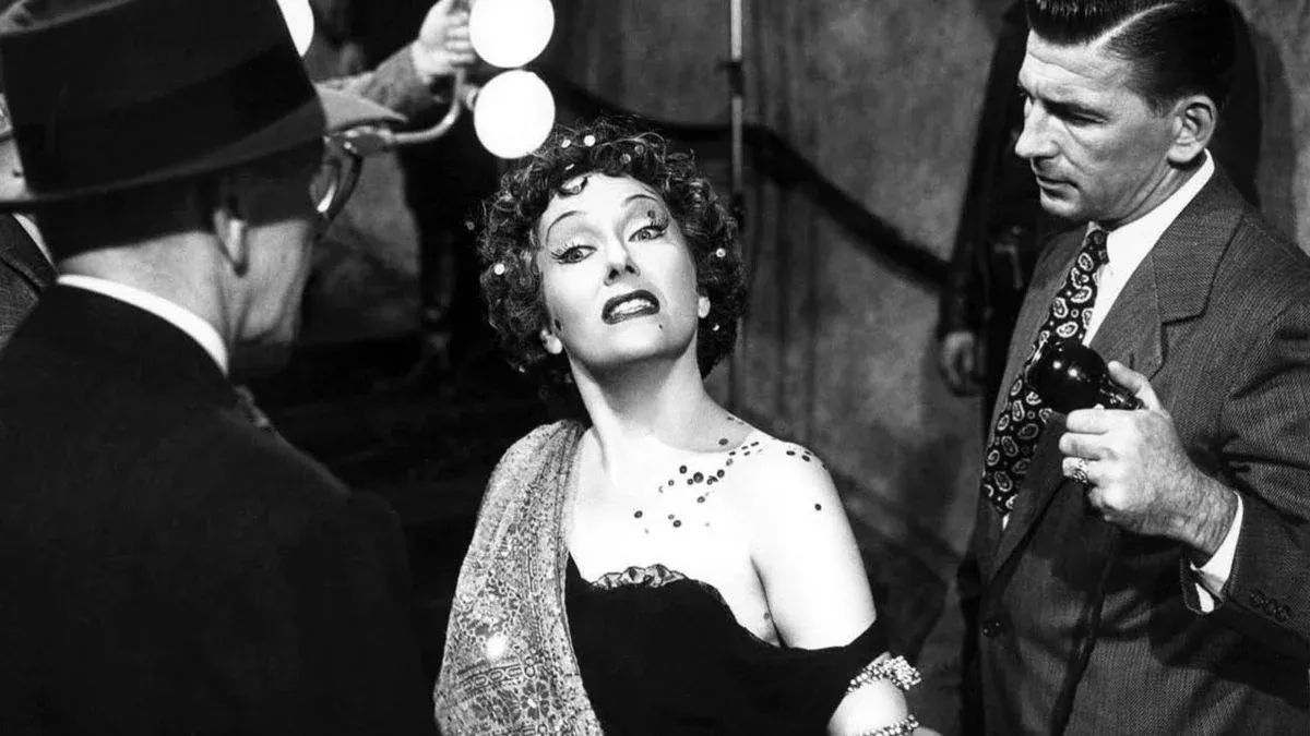Luke Evans, Sunset Boulevard and Mother of the Week