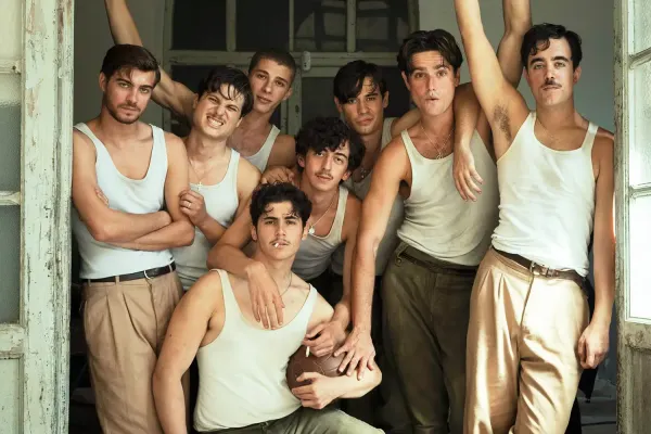 BONUS ISSUE — Your new favourite film, La Bola Negra, just dropped a gorgeous gay trailer and new posters