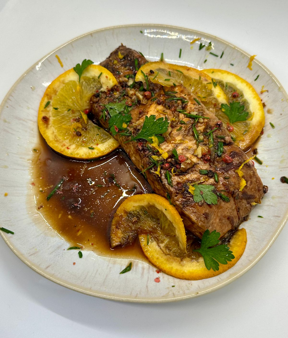 Salmone glassato all'arancia e salsa di soia