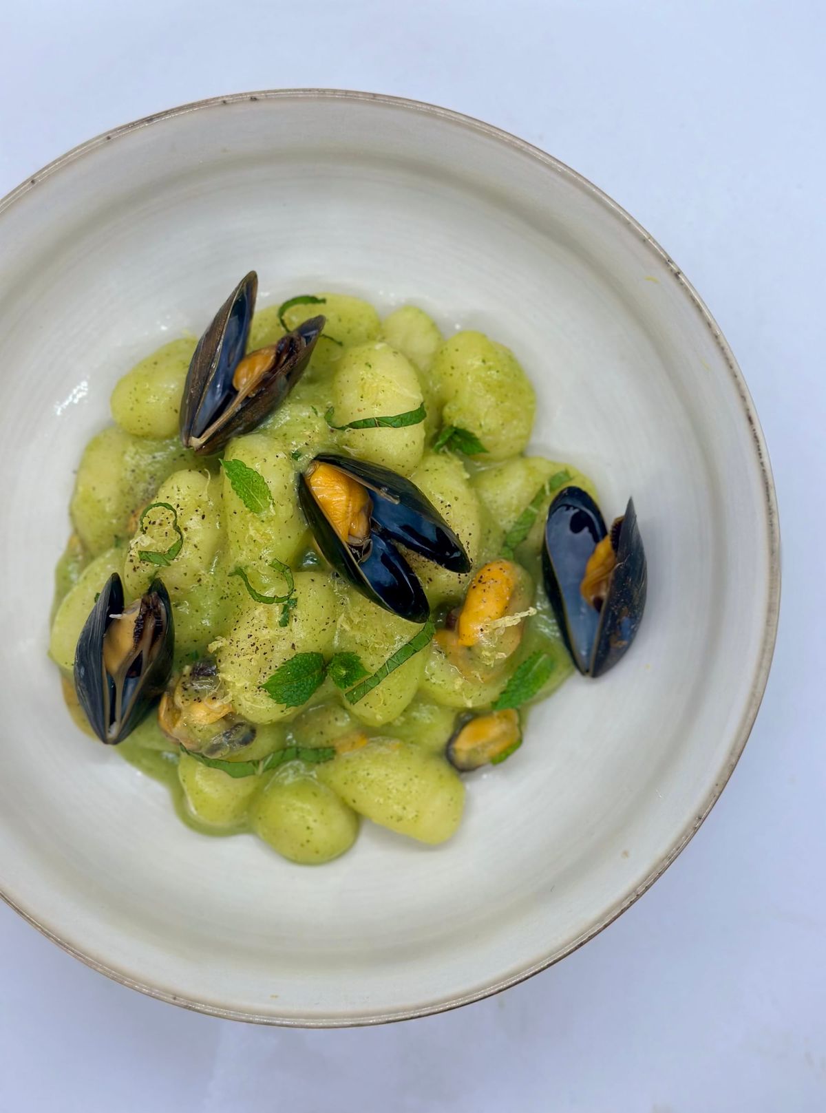 Gnocchi con Crema di Zucchine e Cozze