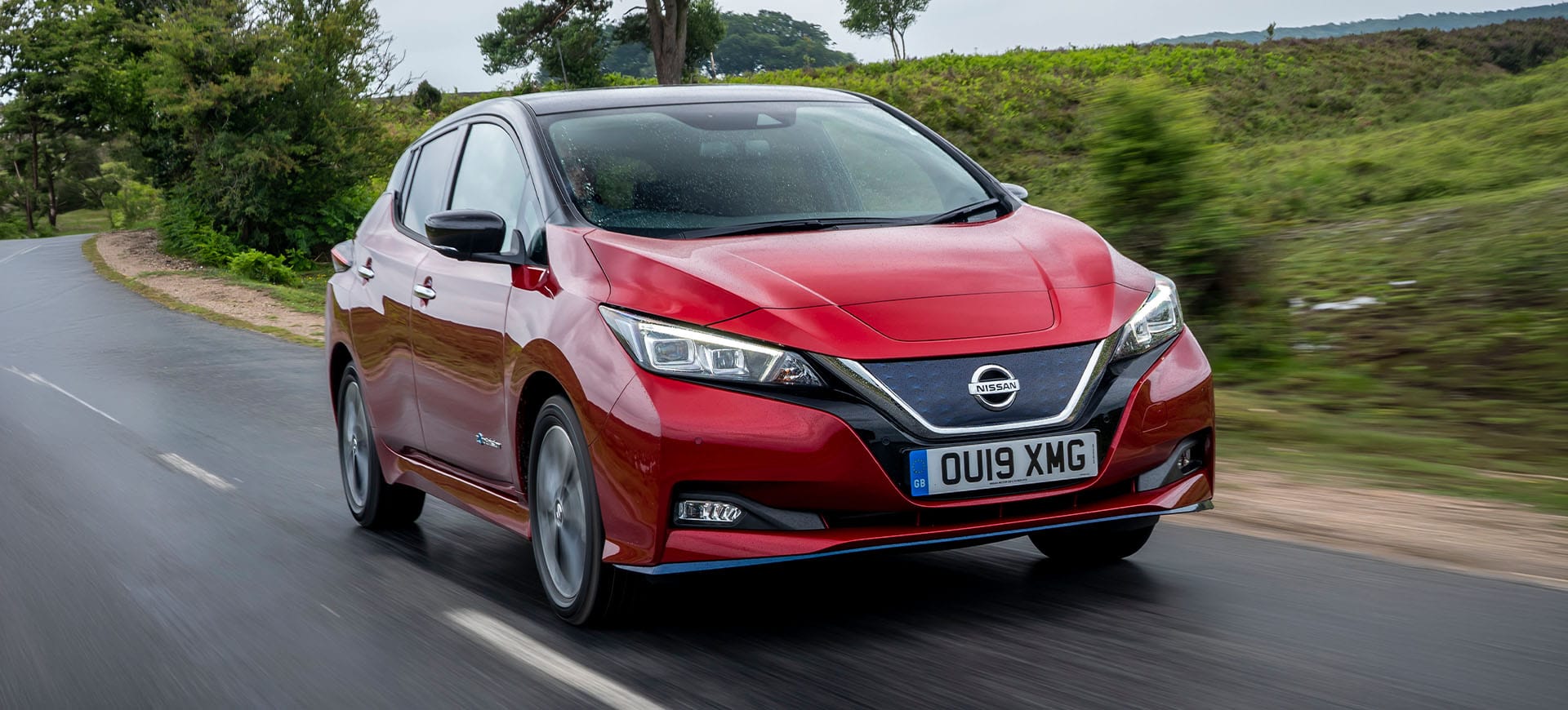 Nissan Leaf elektrische hatchback zijaanzicht