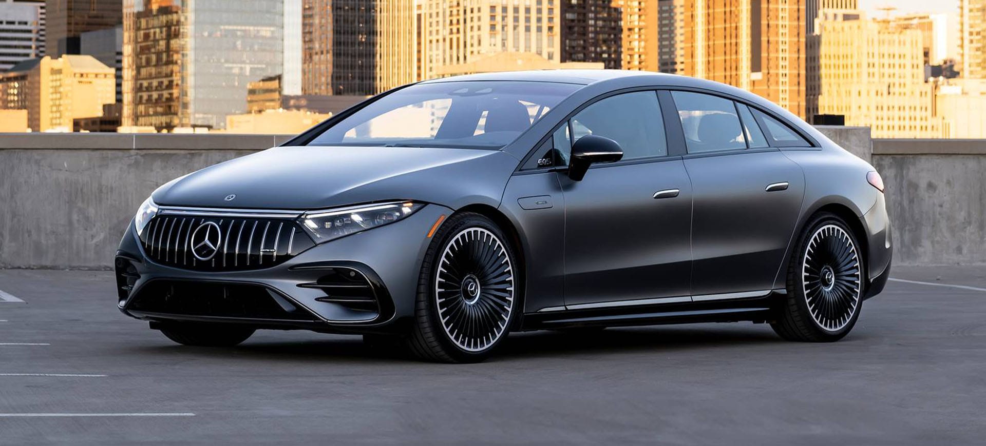 Mercedes-Benz EQS elektrische limousine zijaanzicht