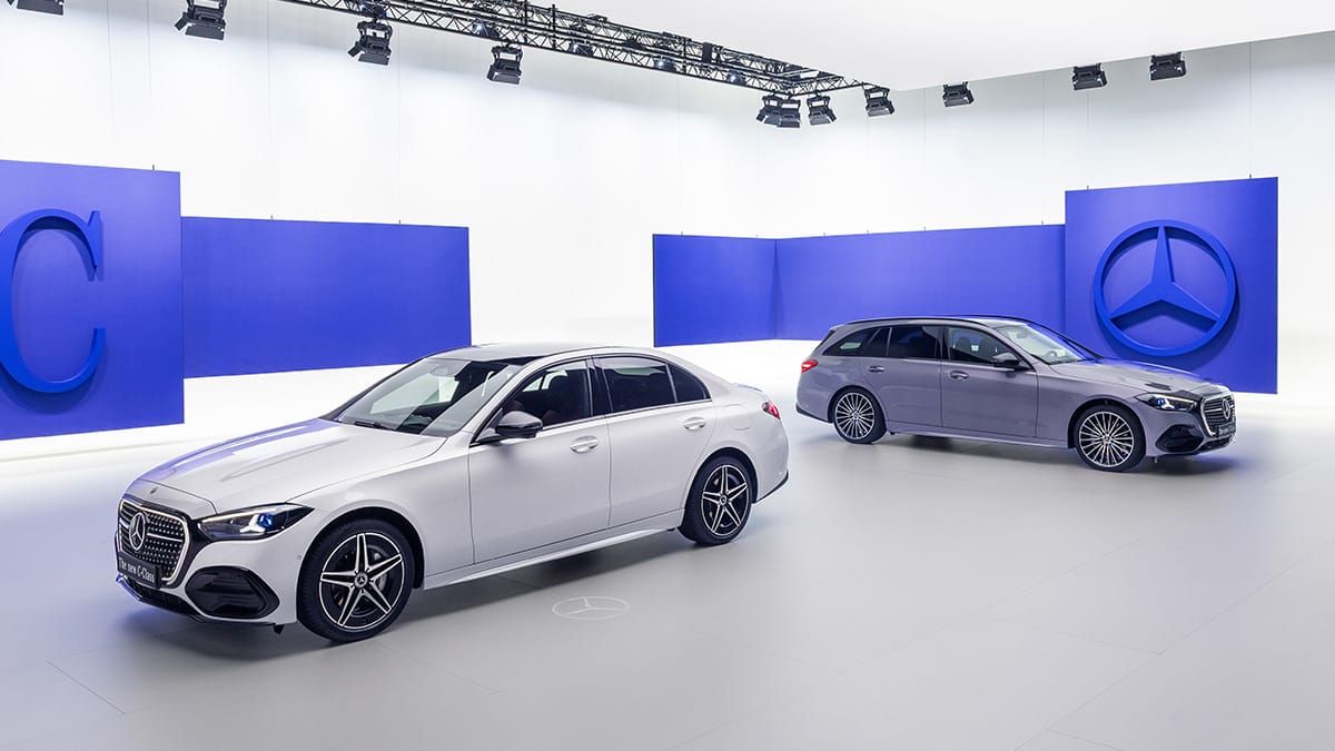 Mercedes C-Klasse facelift met nieuwe grille en verlichte koplampen