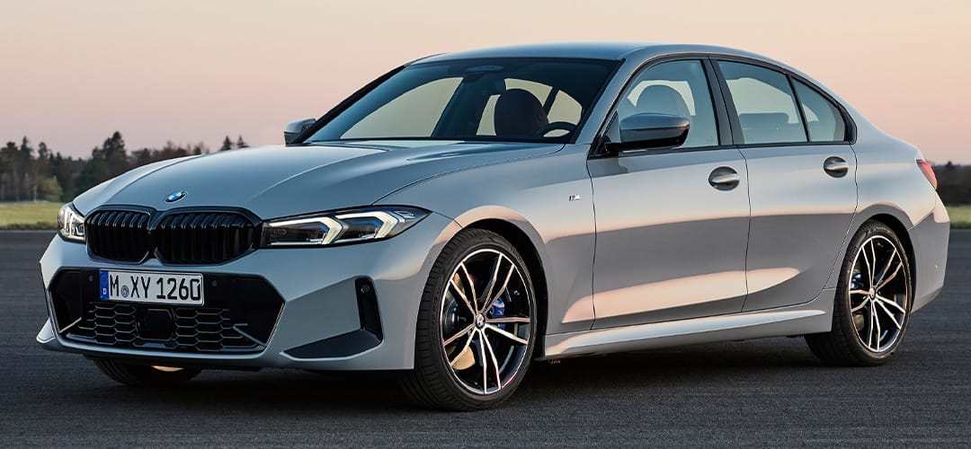 BMW 3 Serie sedan op de weg