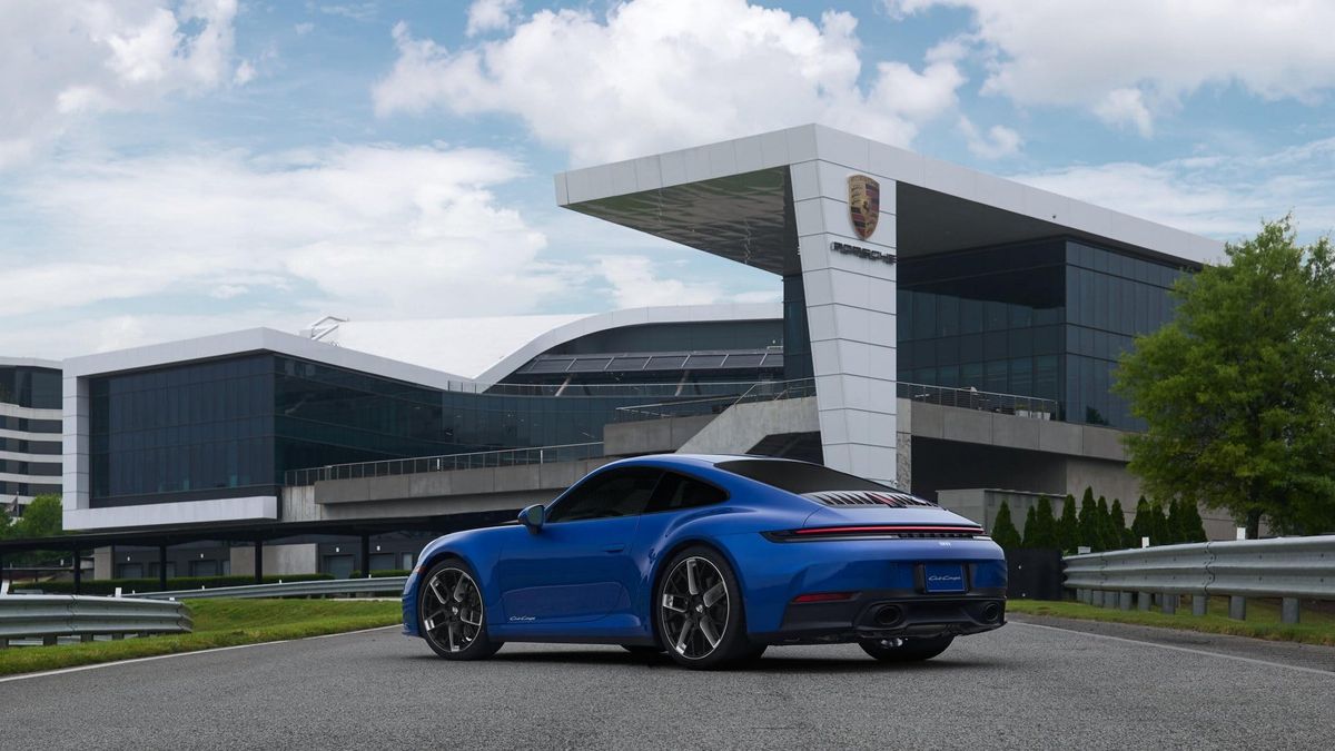 Porsche's Exclusive 911 Celebrates PCA's Platinum Anniversary