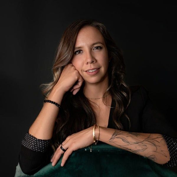 Meet Julia McCoy’s Digital Twin