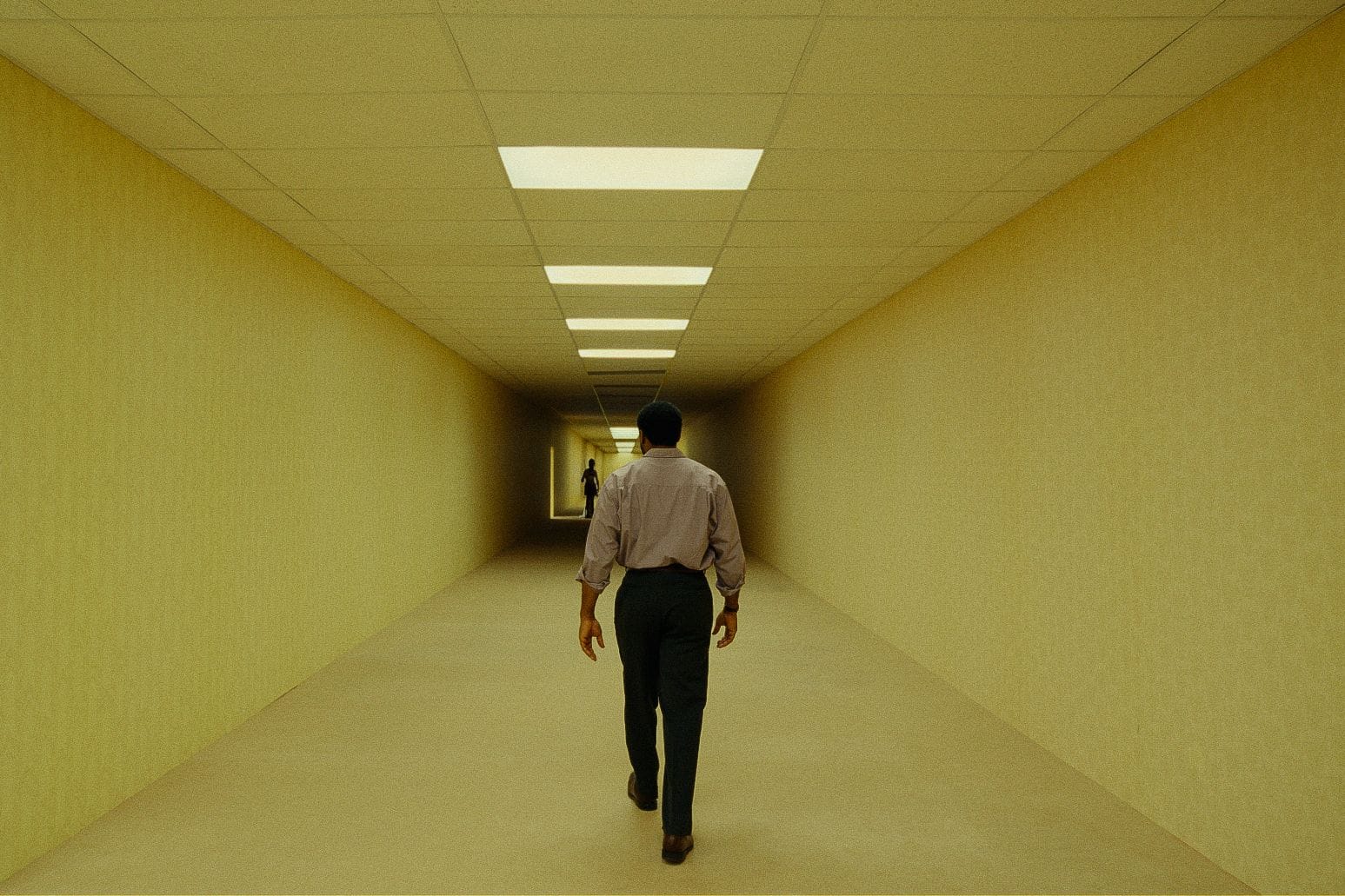 Chiwetel Ejiofor in Backrooms.