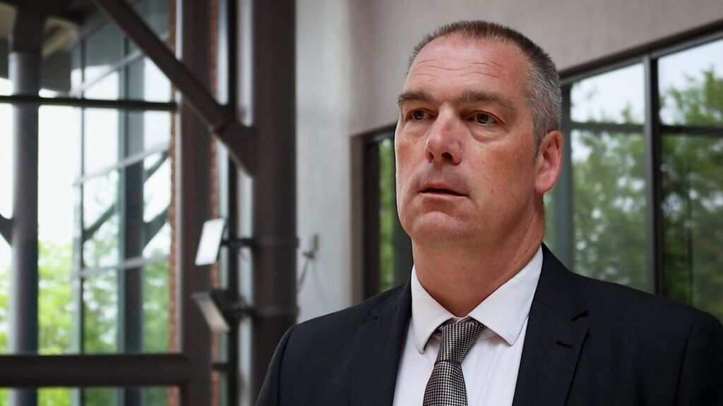 Det Supt Phill Gray