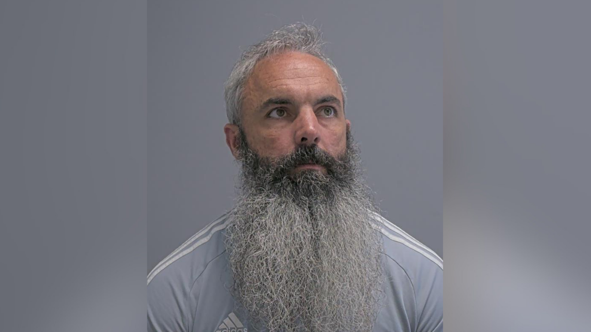 Man jailed for stalking woman despite Suffolk ban