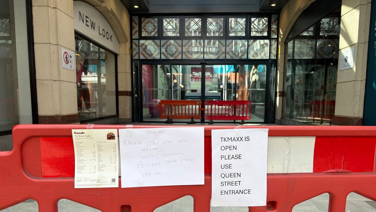 Buttermarket shut again after 'glass panel failure'