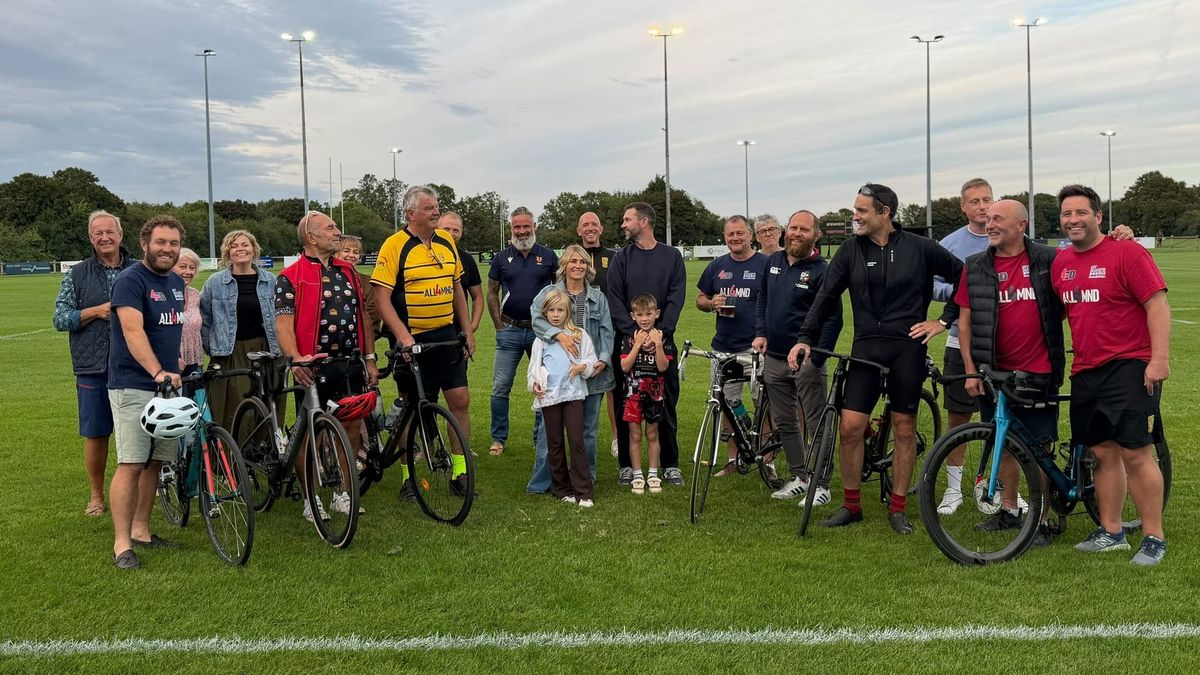 Ipswich cyclists to ride 400 miles for local dad's MND battle